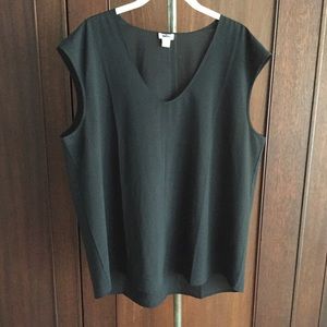 Black cap sleeve top
